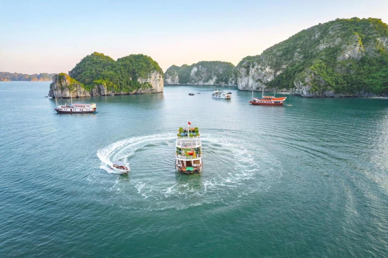 Nhat Anh Hotel Cat Ba Dong Khe Sau エクステリア 写真